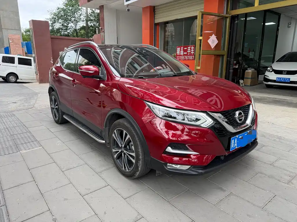 Qashqai Classic 2.0 L CVT XV+ Leading