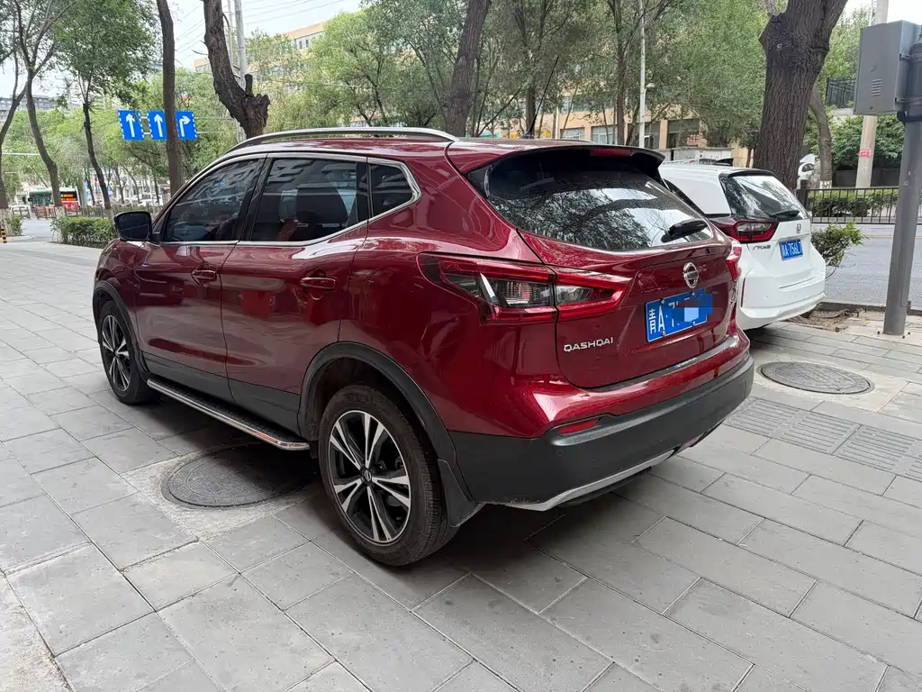 Qashqai Classic 2.0 L CVT XV+ Leading