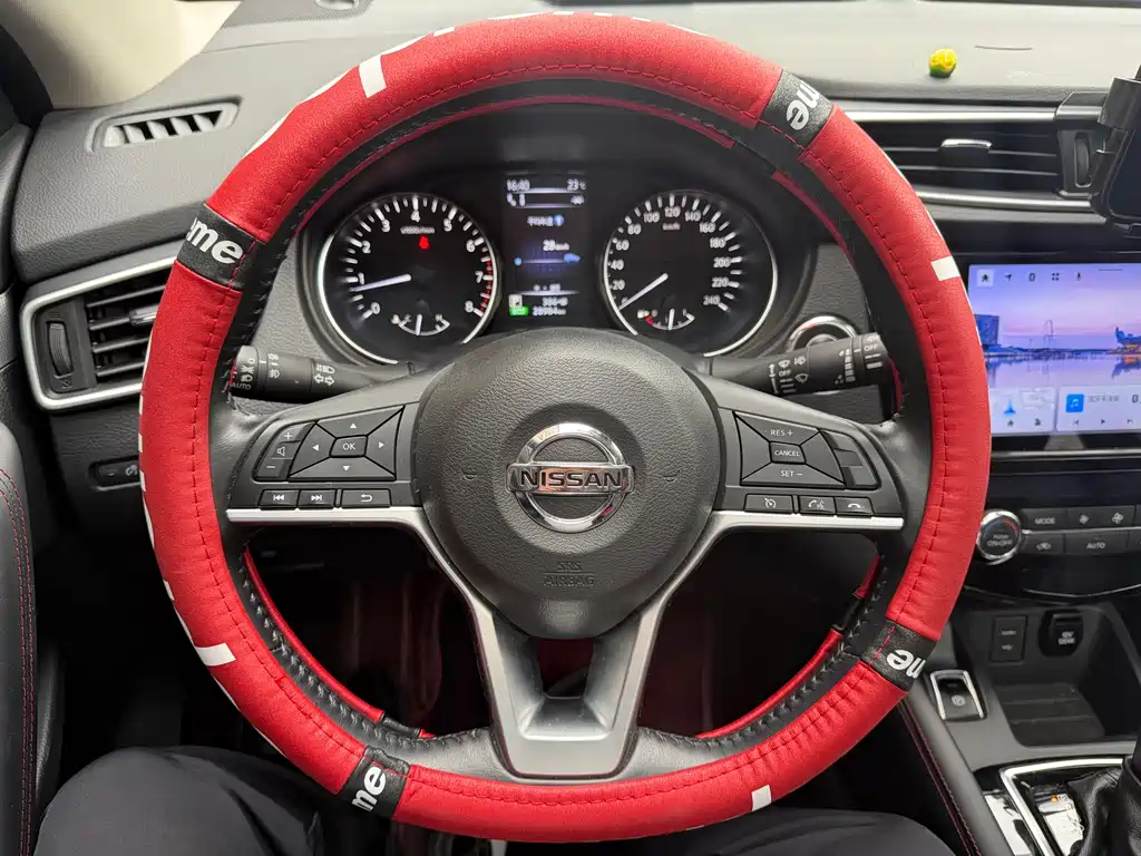 Qashqai Classic 2.0 L CVT XV+ Leading