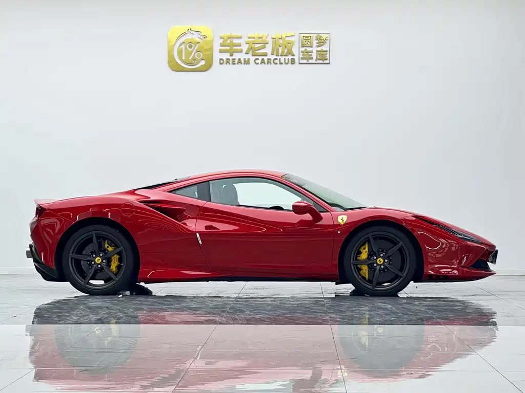 Ferrari F8 Tributo 3.9 T V8