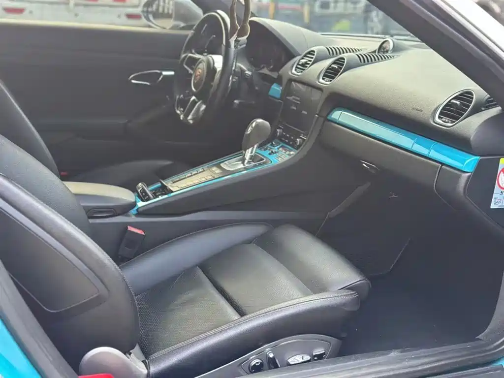 Porsche 718 Cayman 2.0 T