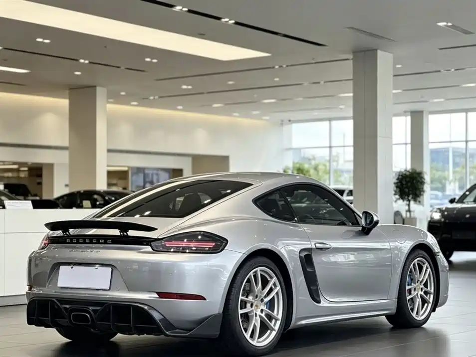 Porsche 718 Cayman 2.0 T