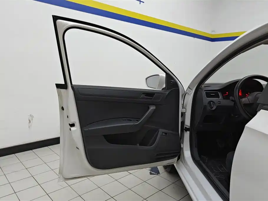 Santana 1.4 L Manual Style