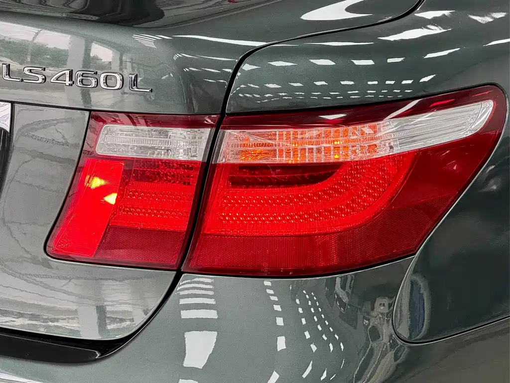 Lexus LS 460 L