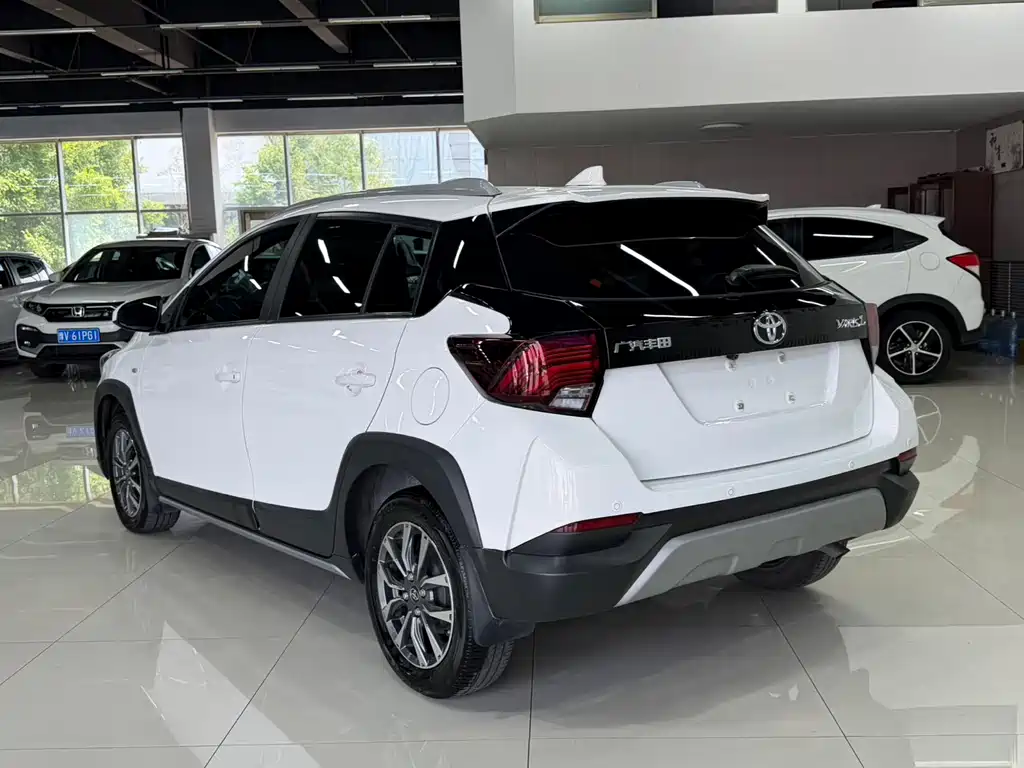 YARiS L Zhixuan Zhixuan X 1.5 L CVT Leading PLUS
