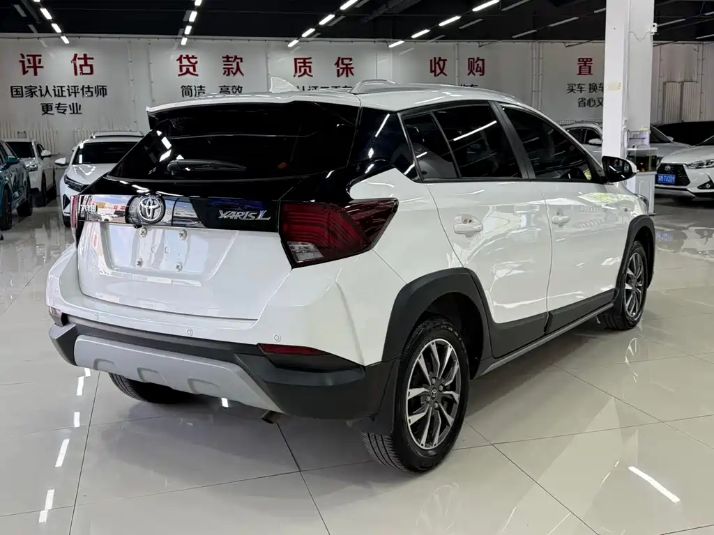 YARiS L Zhixuan Zhixuan X 1.5 L CVT Leading PLUS