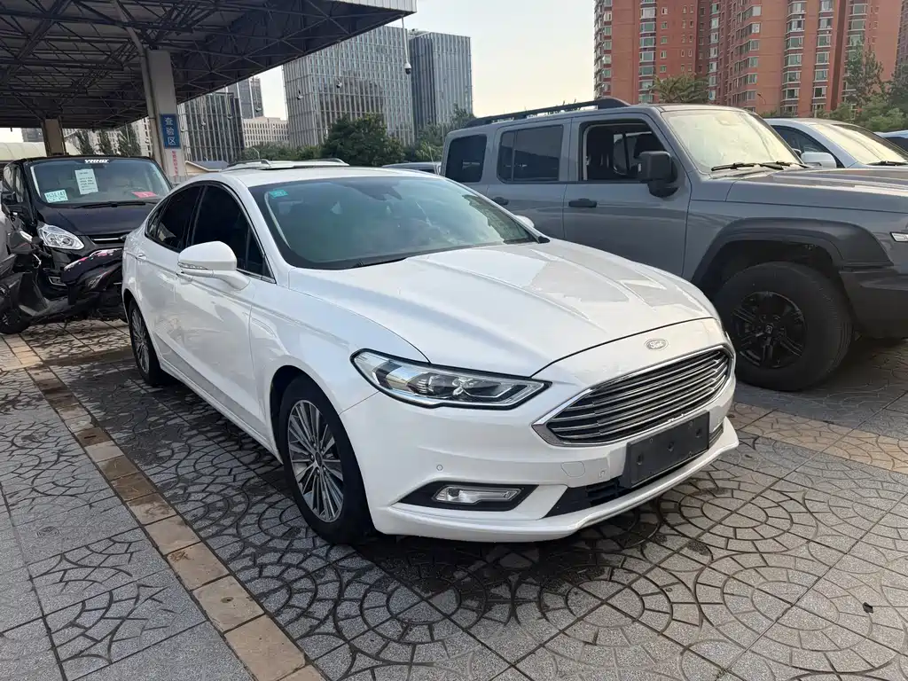Mondeo EcoBoost 200 Luxury