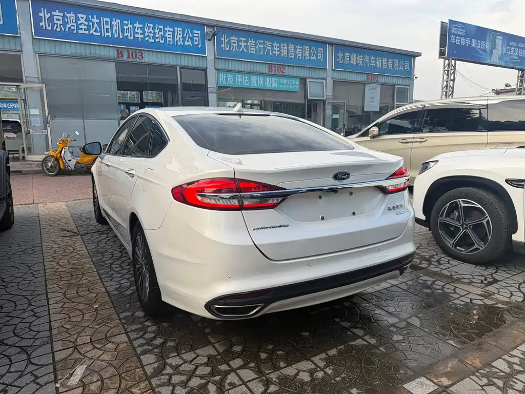 Mondeo EcoBoost 200 Luxury