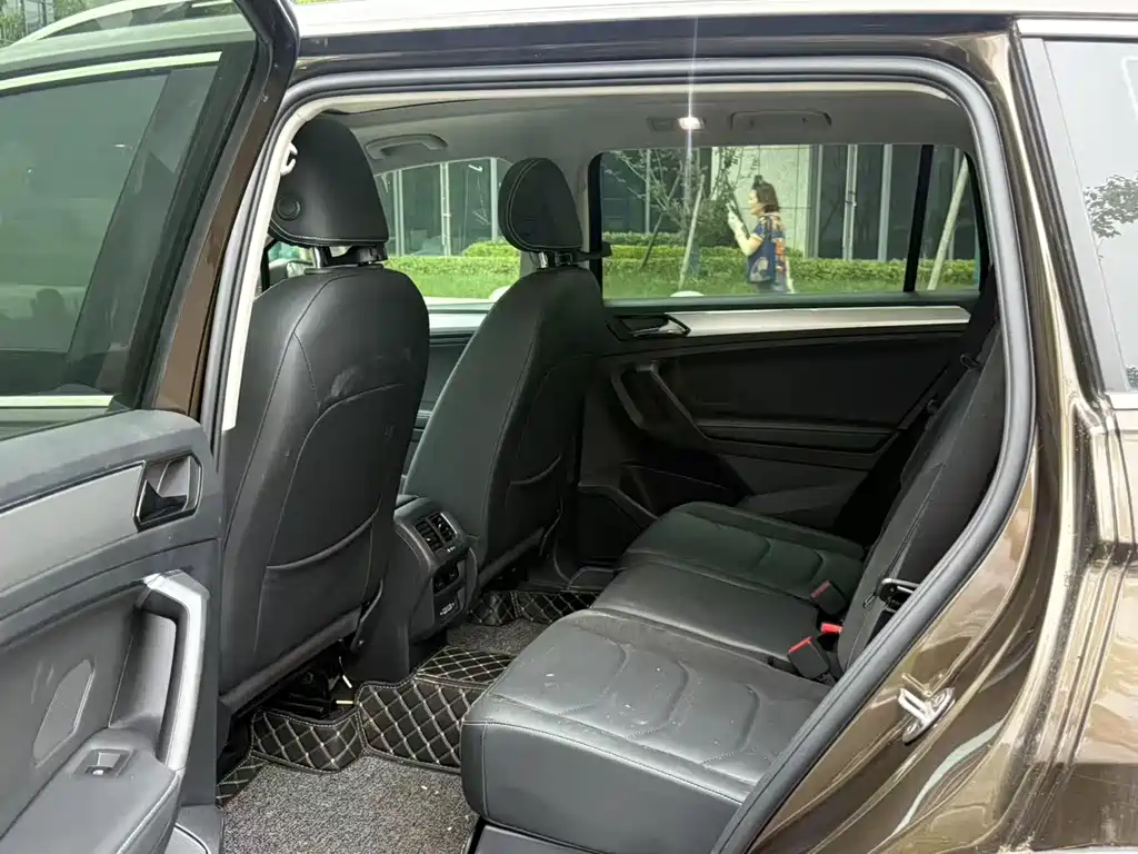 Tiguan L NEV 途观L插电混动 2020款 430 PHEV 插电混动尊贵版