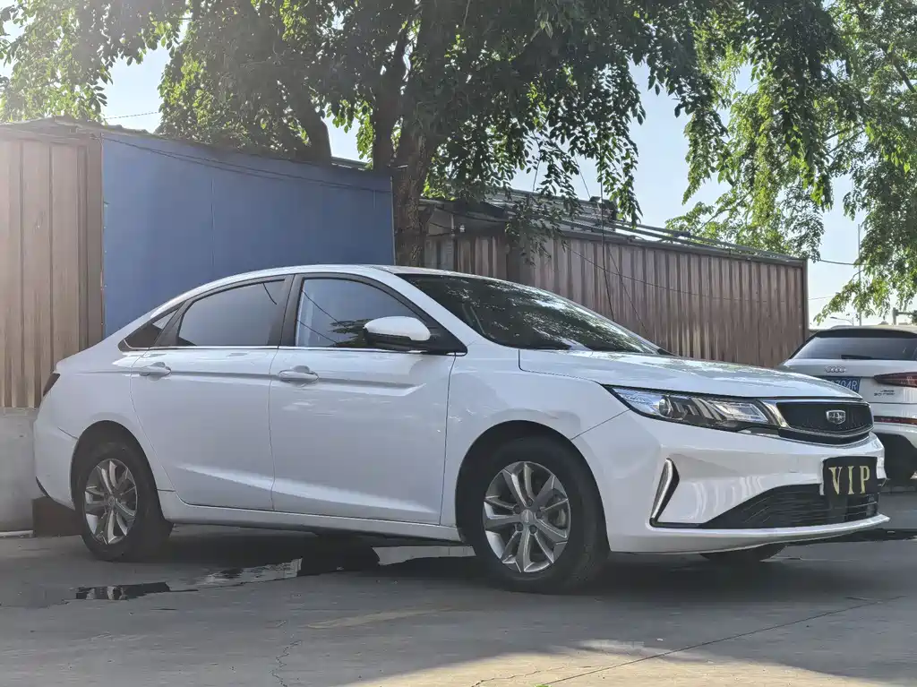 Emgrand GL 1.4 T CVT Luxury