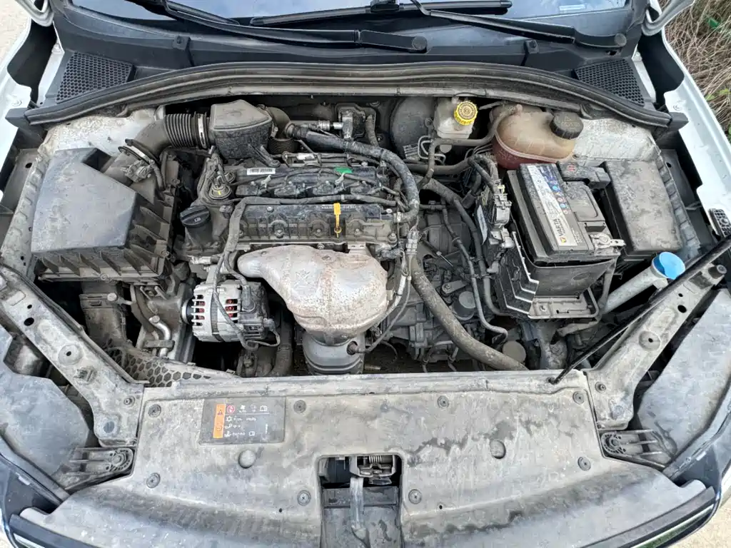 Roewe i5 1.5 L Auto 4 G Connected Leading Luxury