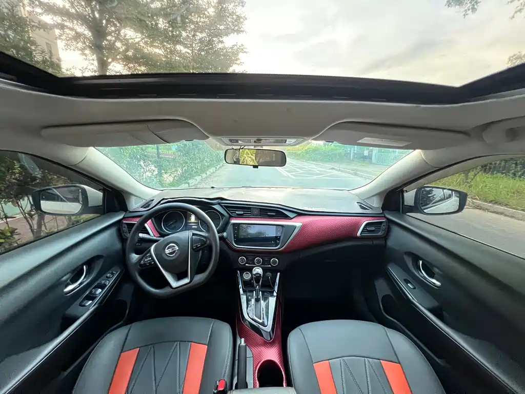 Lannia 1.6 L CVT Connected Smart Cool
