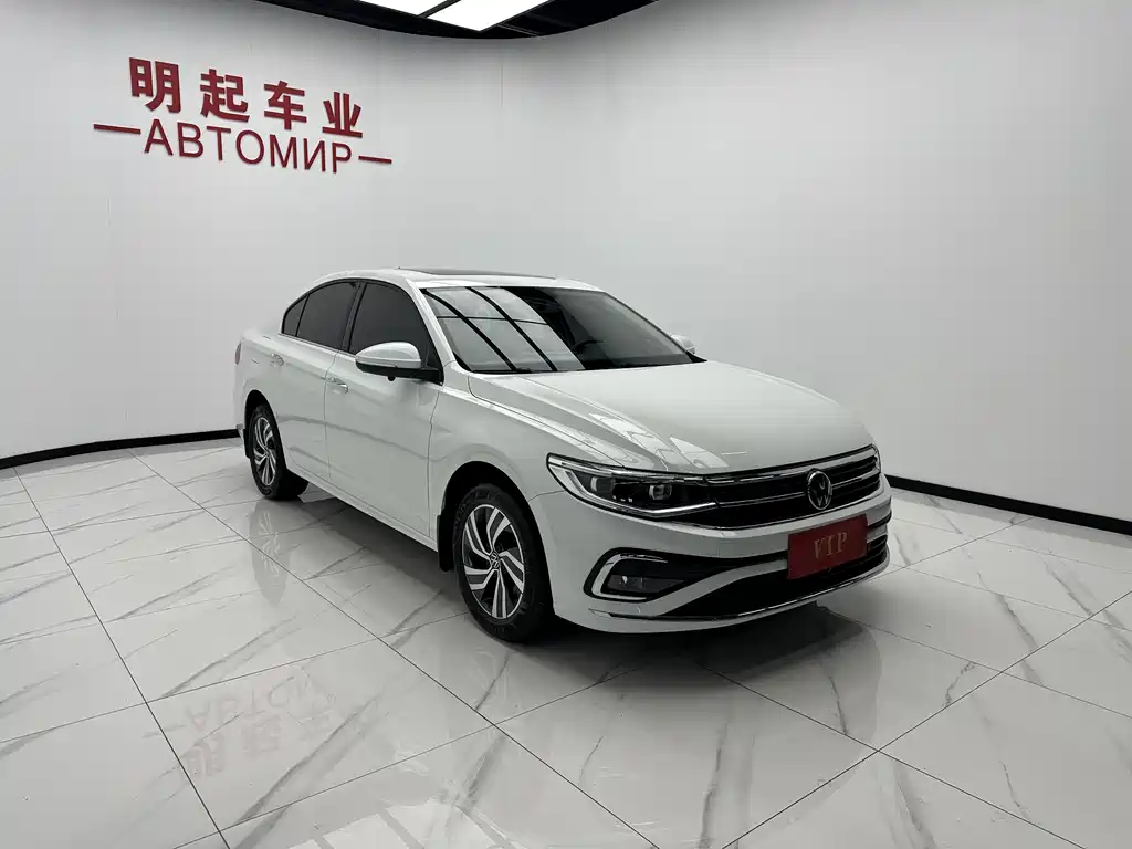 Bora 200 TSI DSG Smart Travel