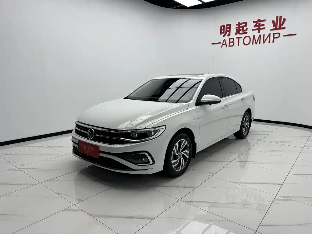 Bora 200 TSI DSG Smart Travel