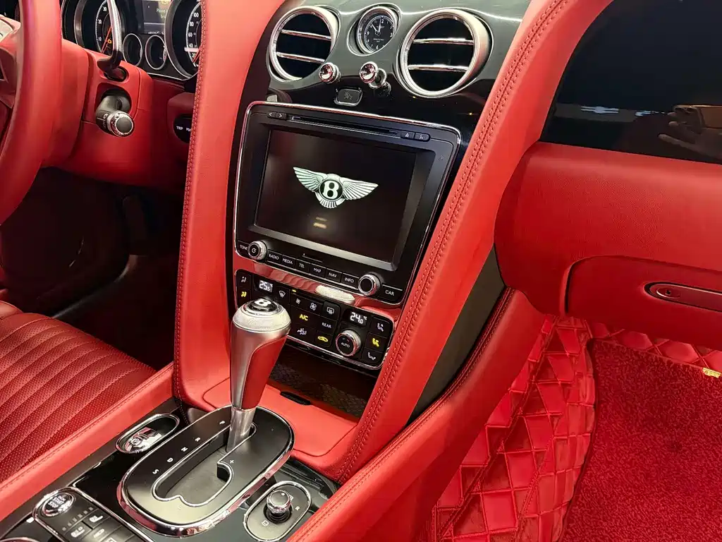 Flying Spur 4.0 T V8 S Standard