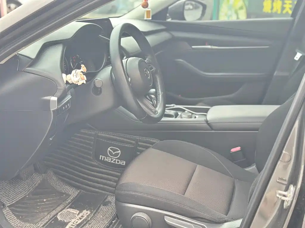 Mazda 3 Axela 1.5 L Auto Quality Beauty