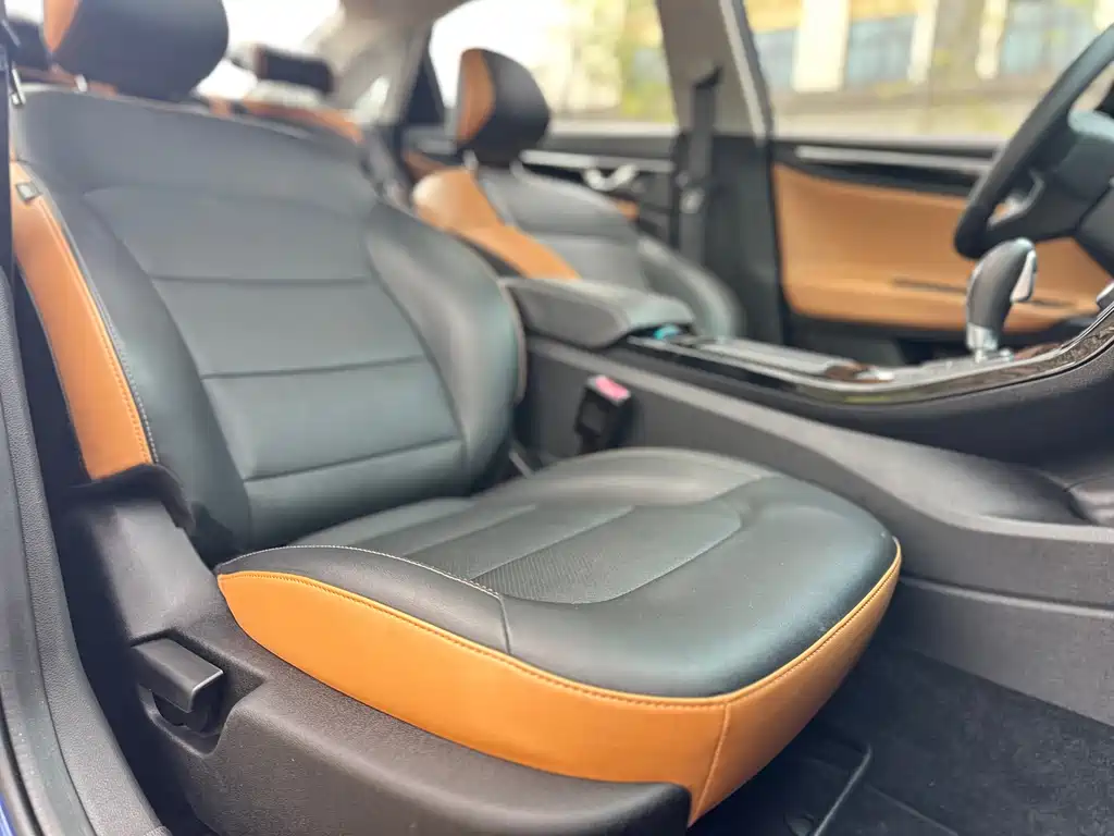 Emgrand GL 1.4 T CVT Distinguished