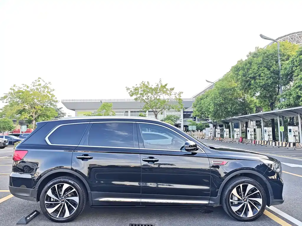 Hongqi HS7 3.0 T Auto 4 WD Connected Flagship