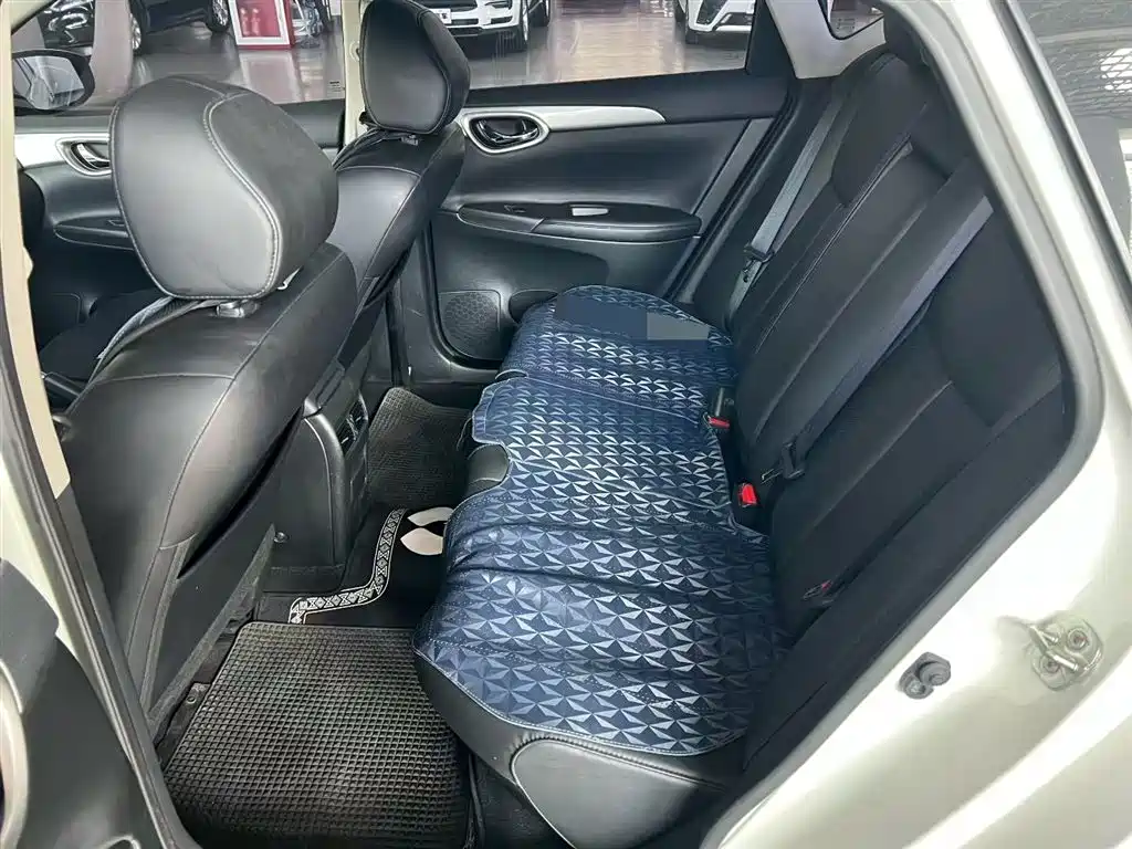 Sylphy 1.6 XV CVT Premium