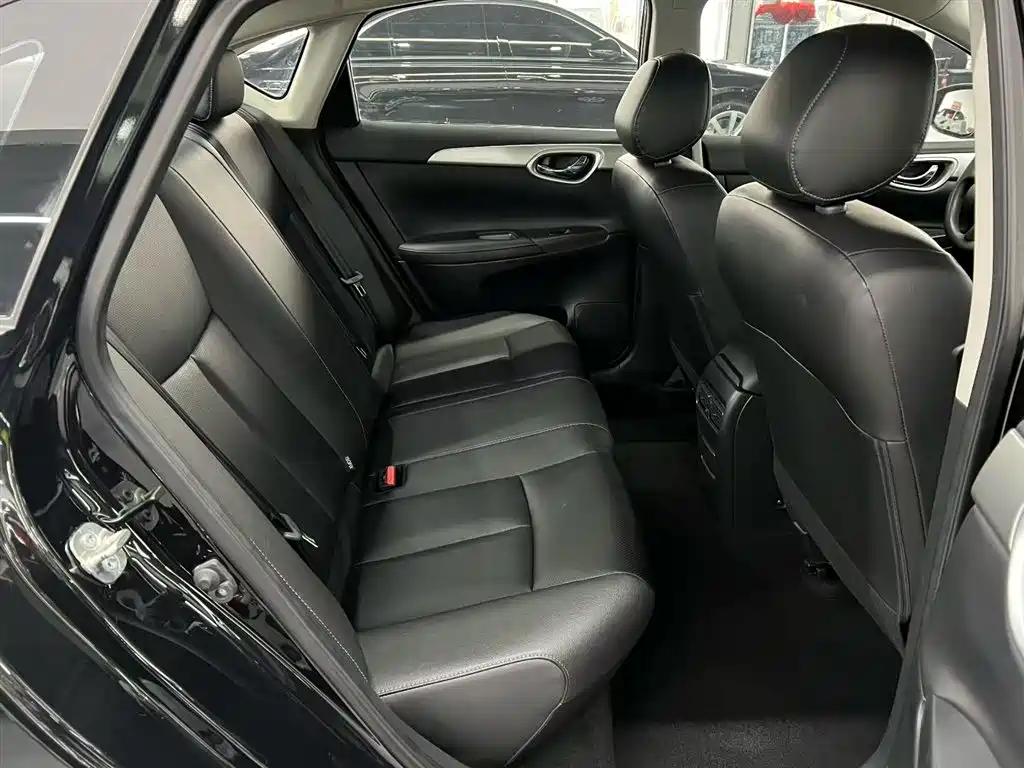 Sylphy Facelift II Classic 1.6 XE CVT Comfort