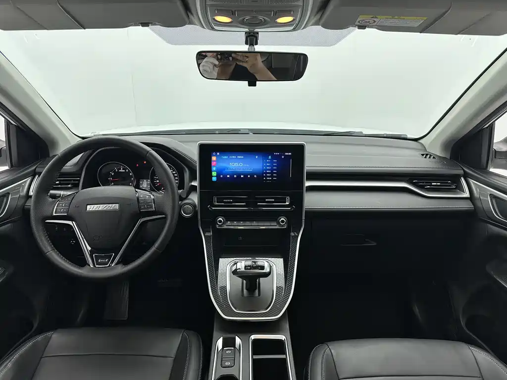 Haval M6 PLUS 1.5 T DCT Luxury Connected