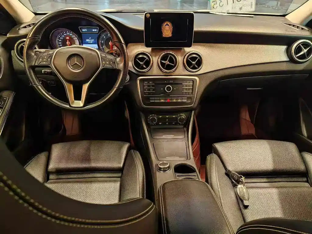 Mercedes-Benz GLA GLA 200 Dynamic