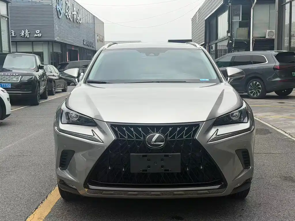 Lexus NX 200 AWD Sharp Style CN-VI