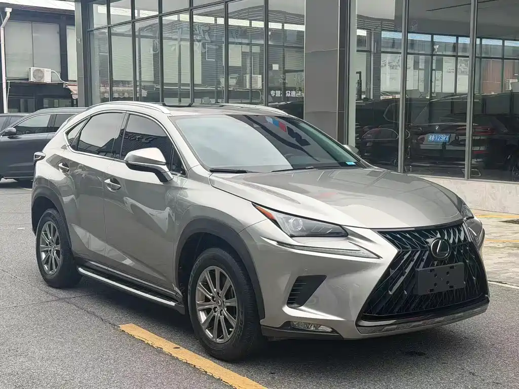 Lexus NX 200 AWD Sharp Style CN-VI