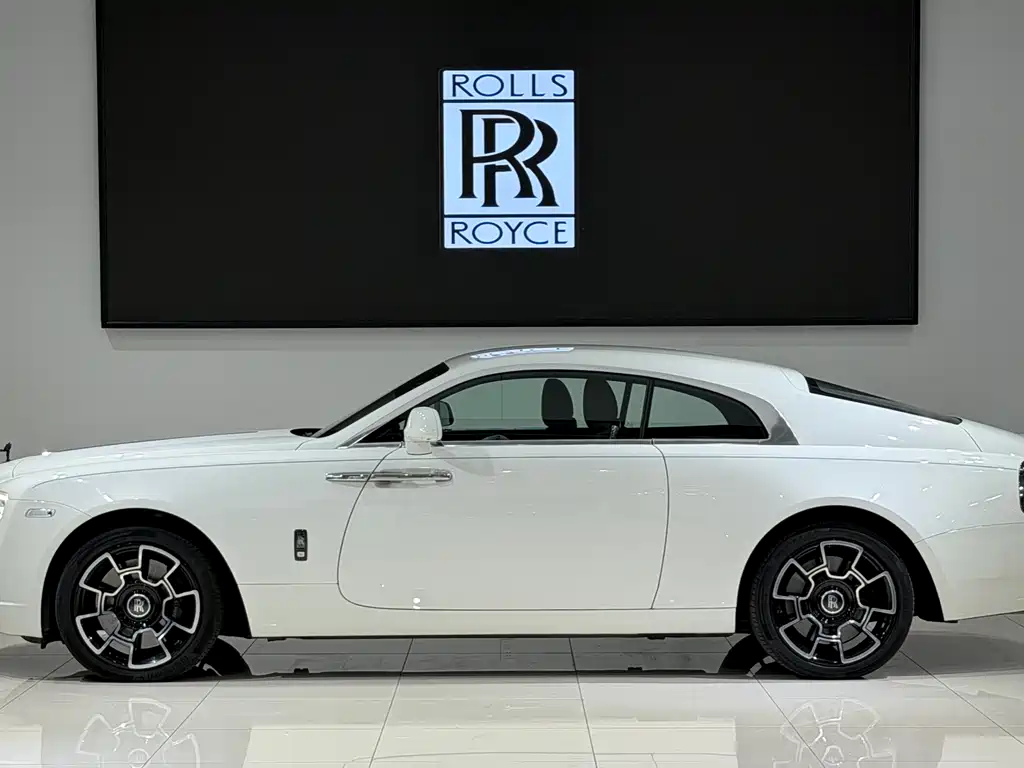 Wraith 6.6 T Black Badge