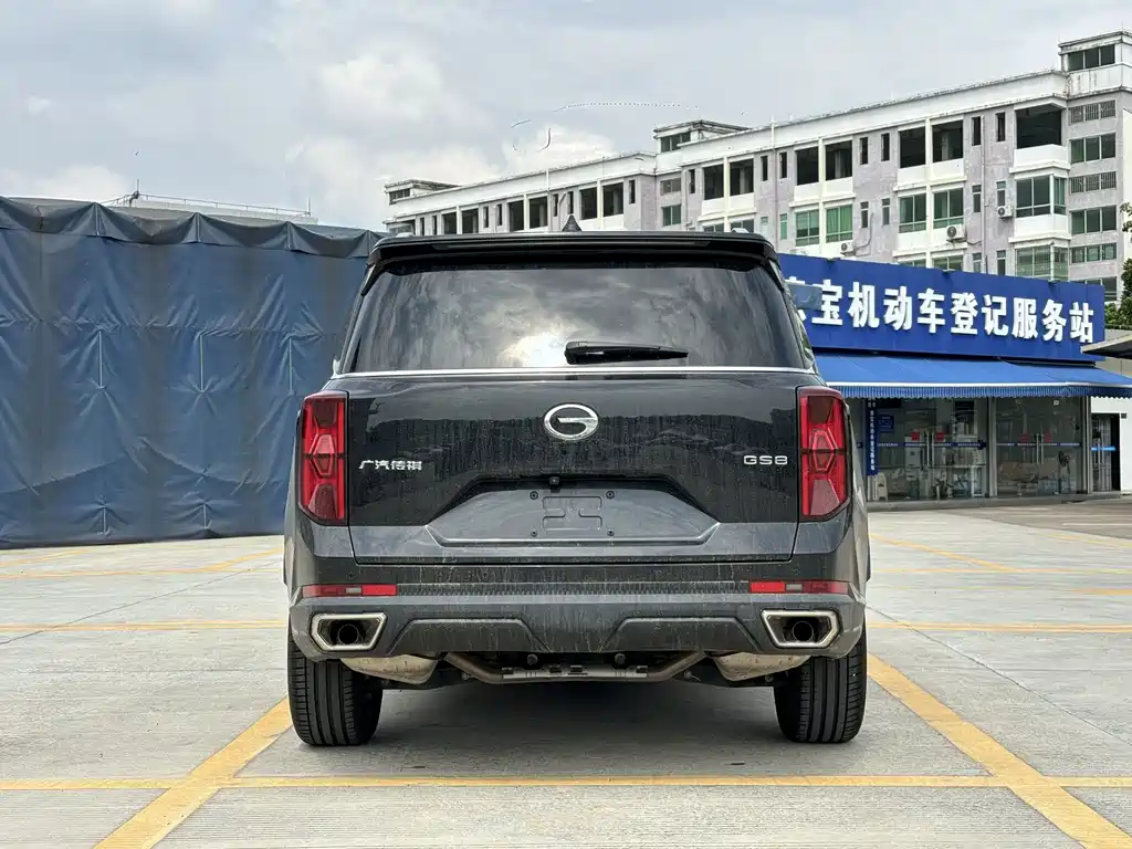 GAC Trumpchi GS8 Navigator Series 2.0 TGDI 2 WD Luxury 5-seat