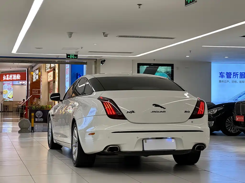 Jaguar XJ XJL 3.0 SC 2 WD Panoramic Business