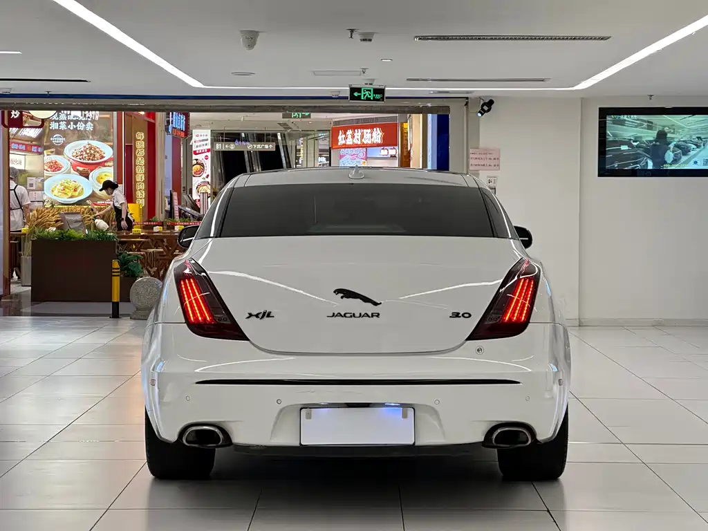 Jaguar XJ XJL 3.0 SC 2 WD Panoramic Business