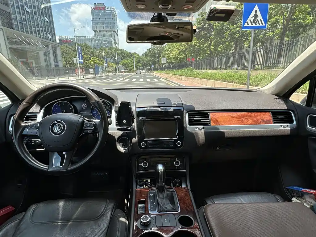 Touareg 3.0 TSI Standard Config