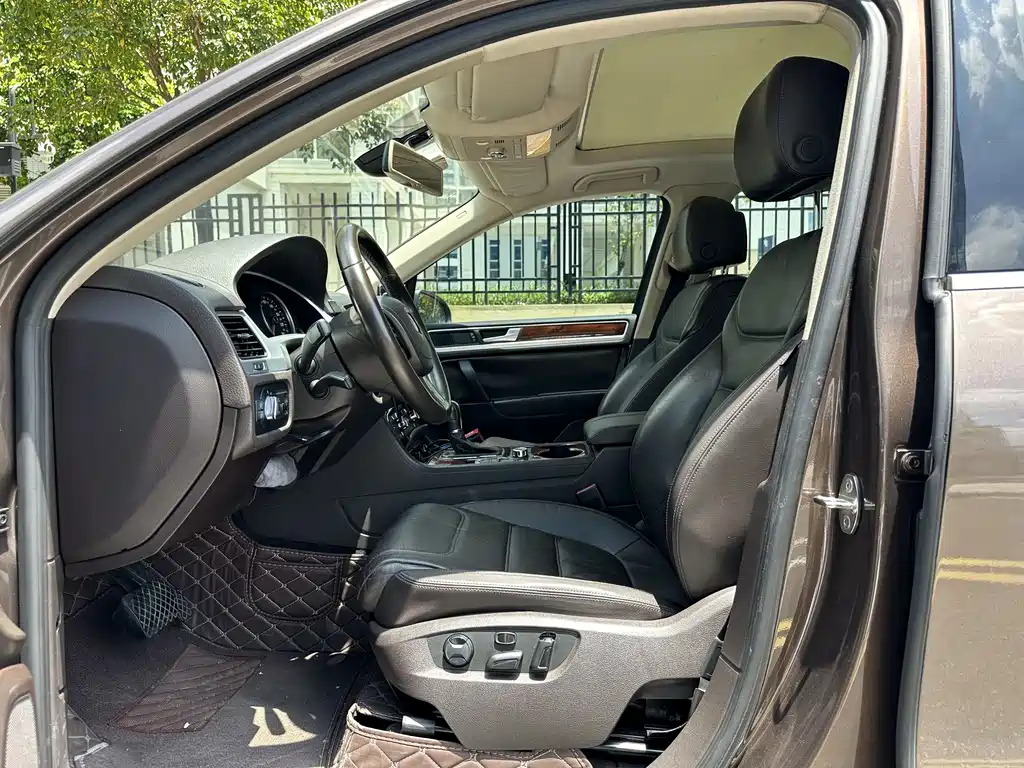 Touareg 3.0 TSI Standard Config