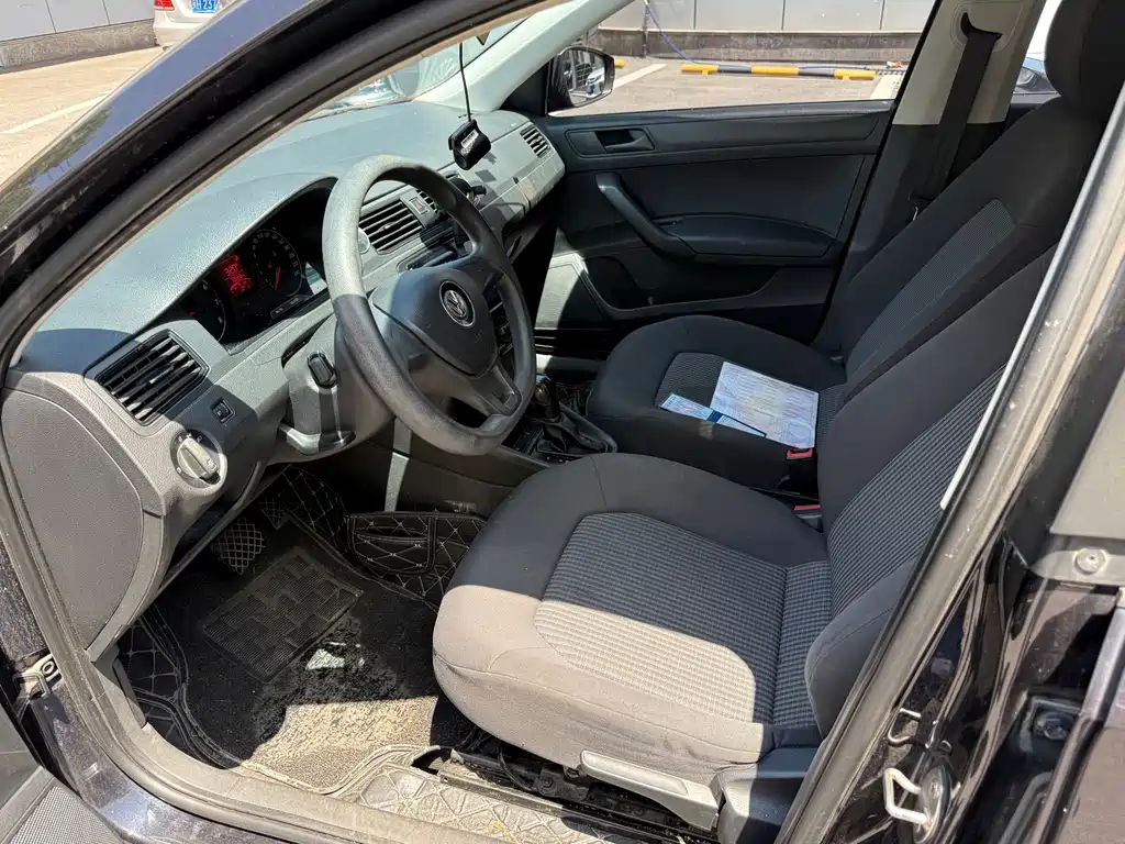 Santana 1.5 L Auto Comfort