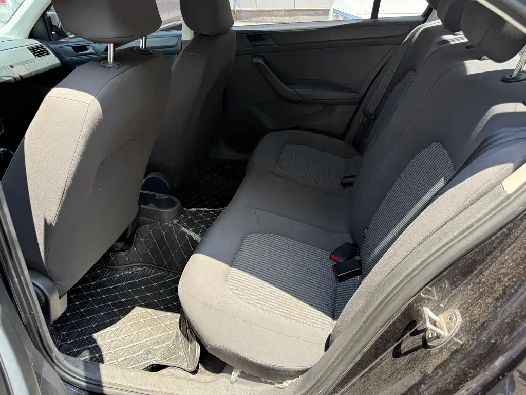 Santana 1.5 L Auto Comfort