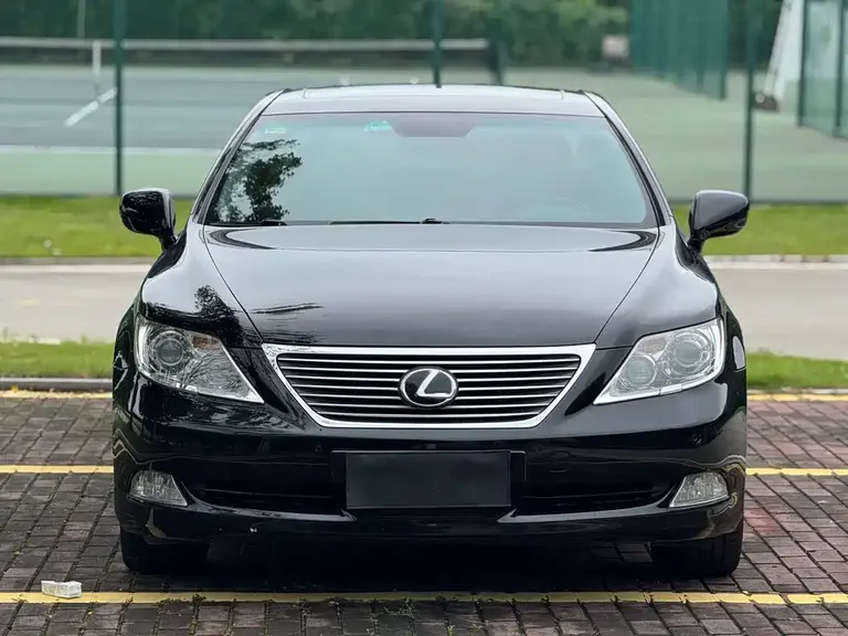 Lexus LS 460 L Luxury