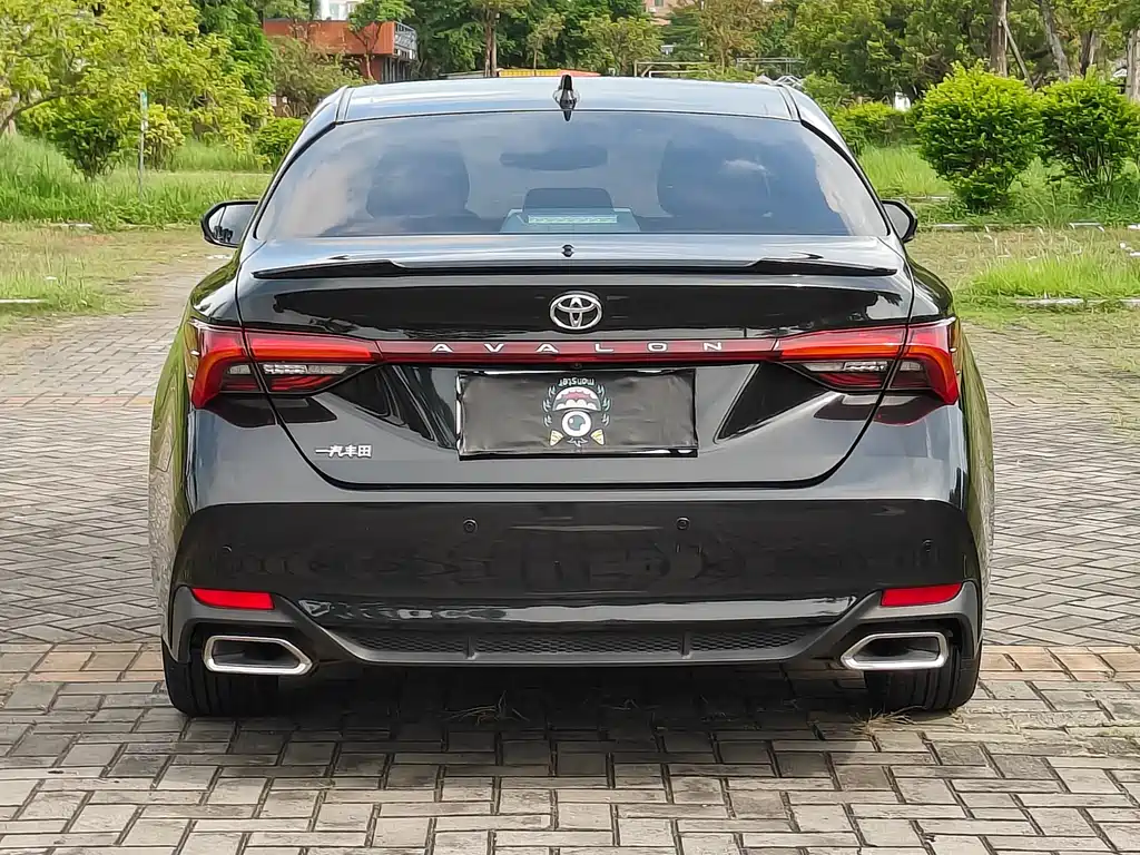 Avalon 2.5 L Luxury