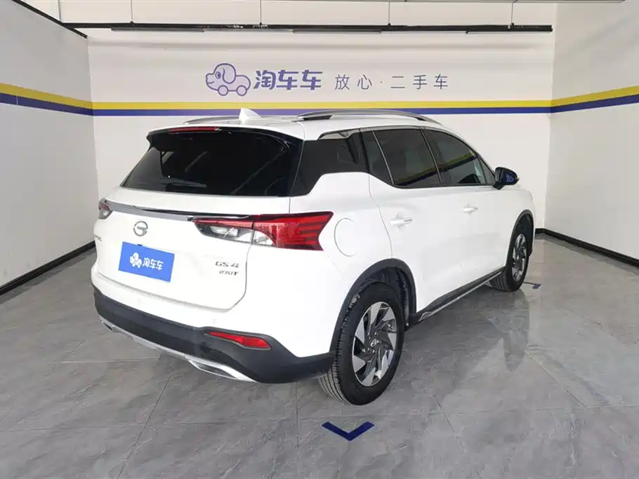 GAC Trumpchi GS4 传祺GS4 2022款 270 T 手动精英版