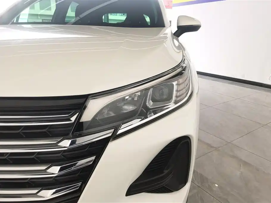 GAC Trumpchi GS4 传祺GS4 2022款 270 T 手动精英版