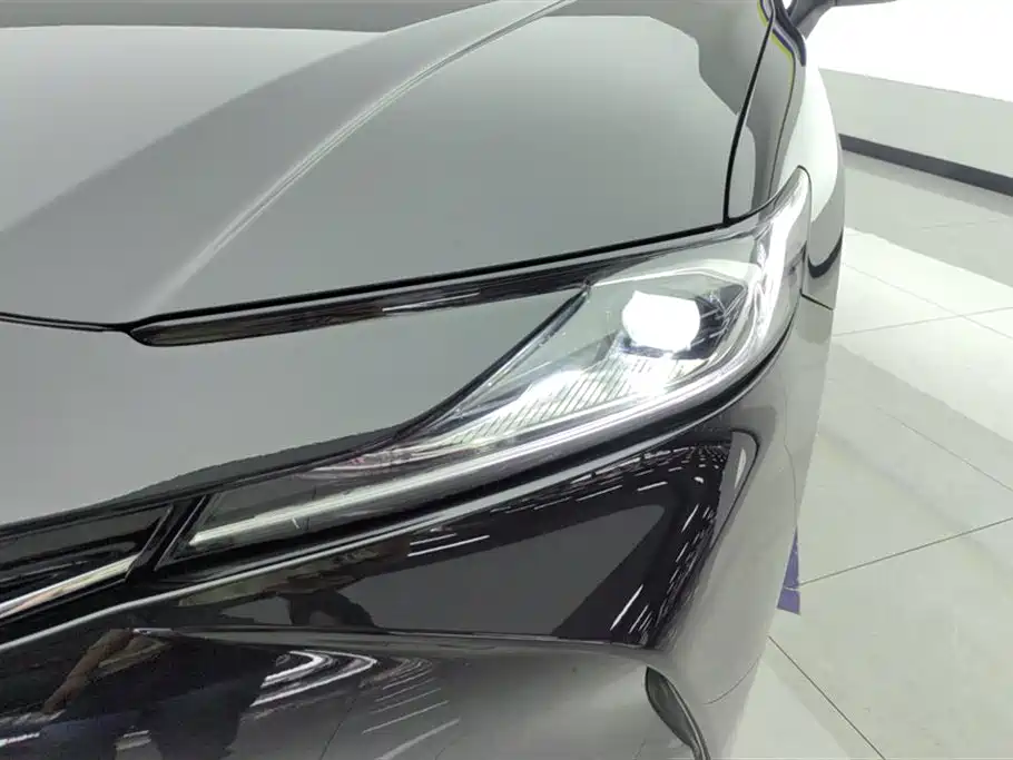 Camry Dual Engine 2.0 HGVP Luxury