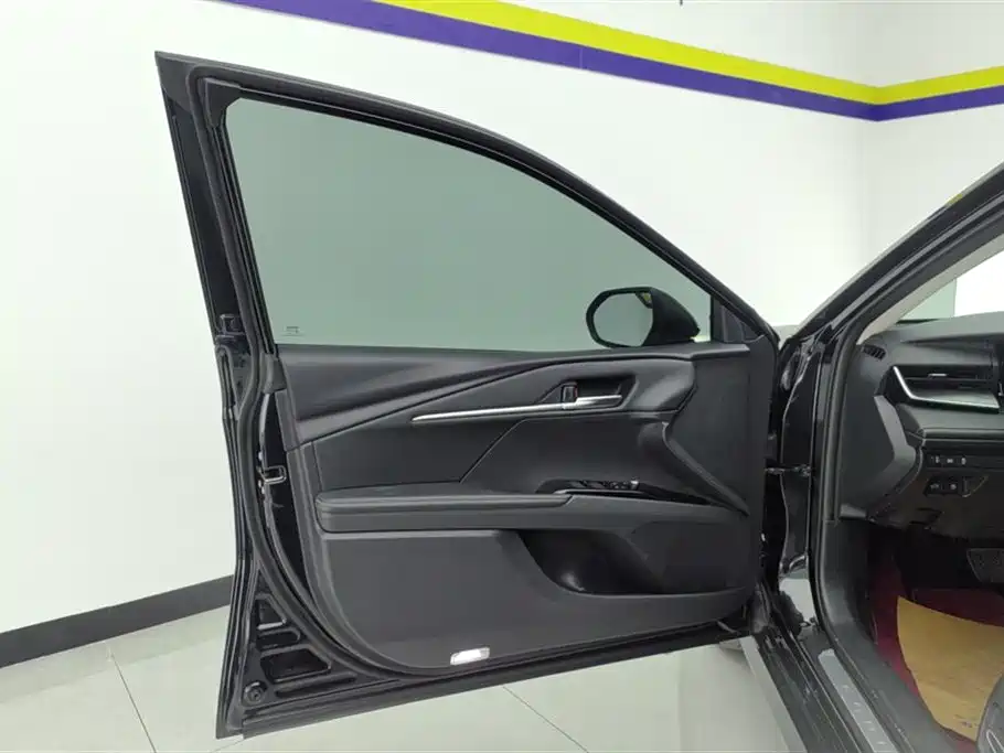Camry Dual Engine 2.0 HGVP Luxury