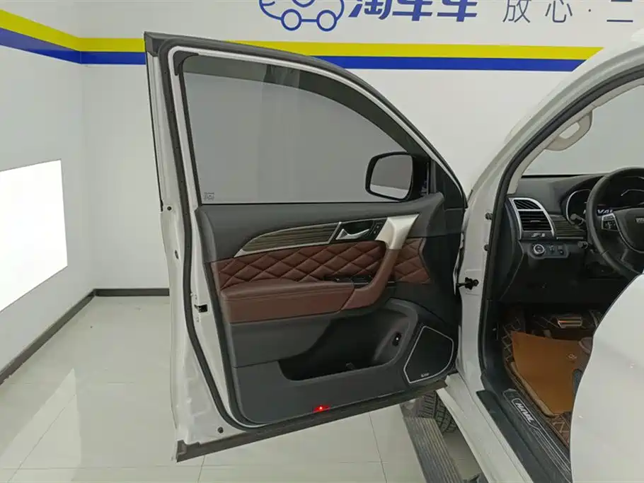 Haval H9 2.0 T Gasoline 4 WD Premium 5-seat