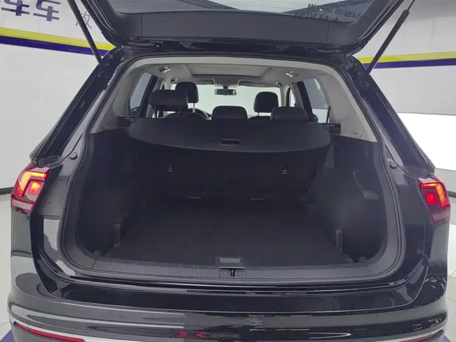 Tiguan L 330 TSI Auto 2 WD Panoramic Comfort CN-VI