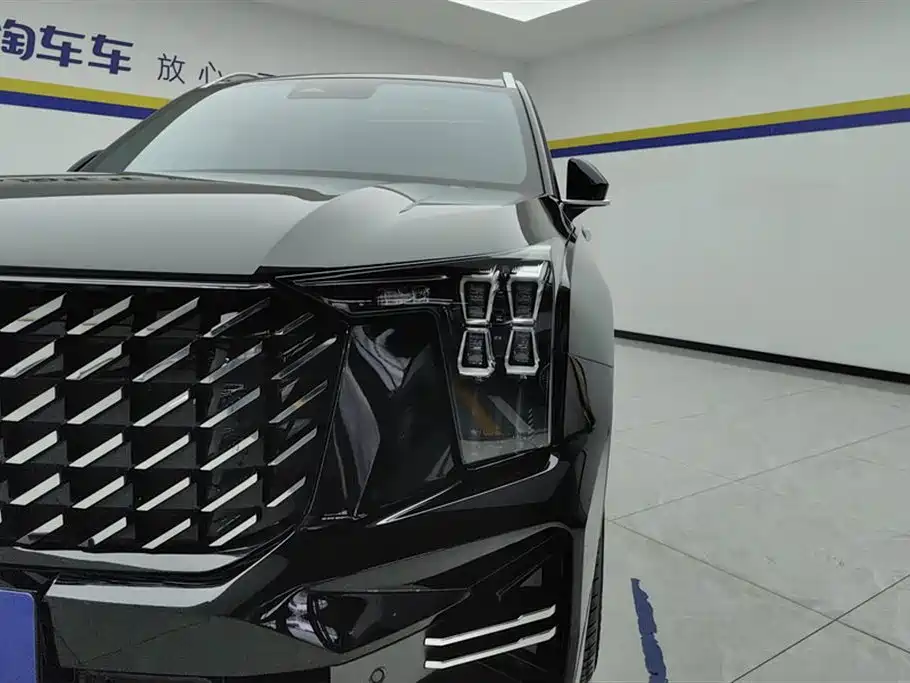 GAC Trumpchi GS8 Navigator Series 2.0 TGDI 2 WD Luxury 5-seat