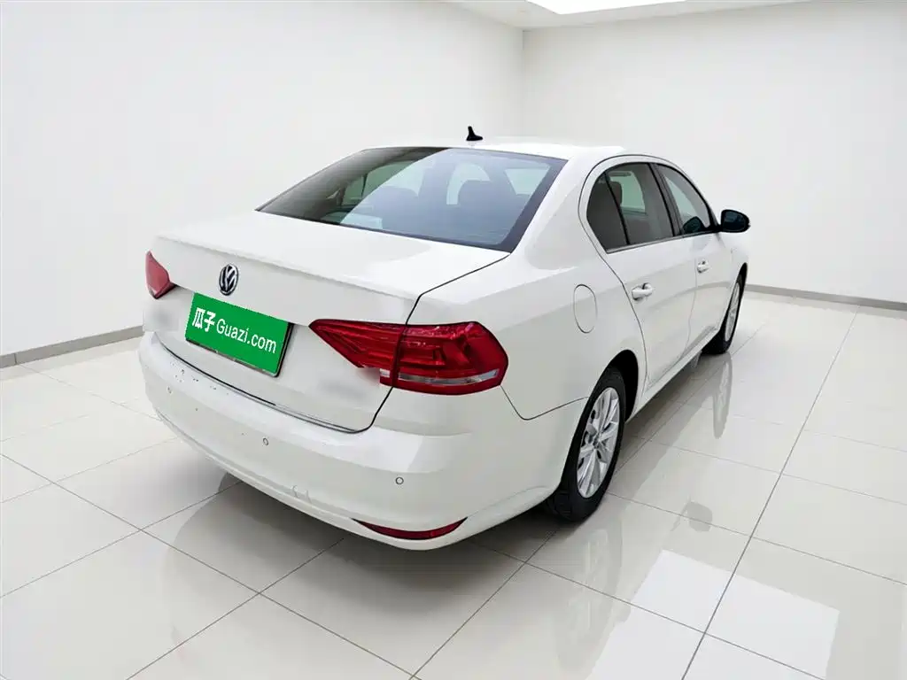 Lavida 1.6 L Auto Comfort