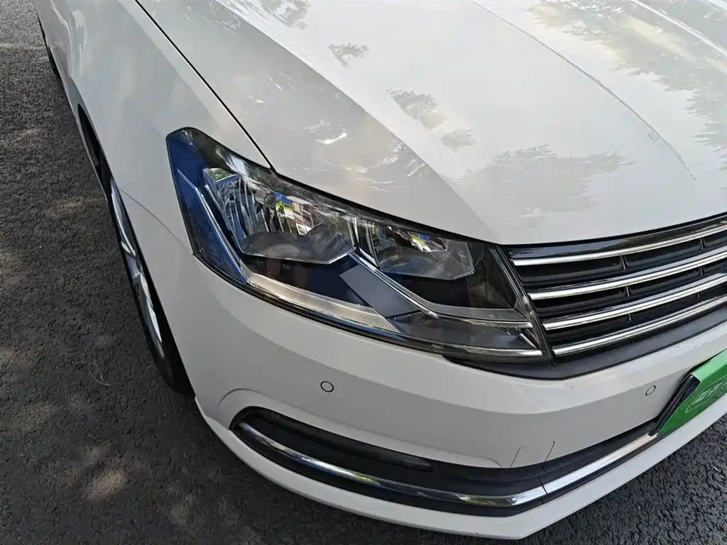 Lavida 1.6 L Auto Comfort