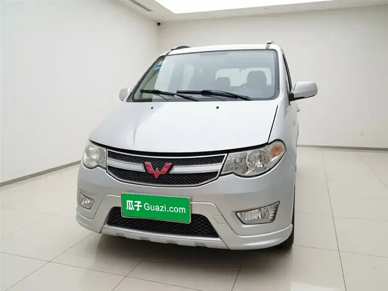 Wuling Hongguang 1.5 L S Standard