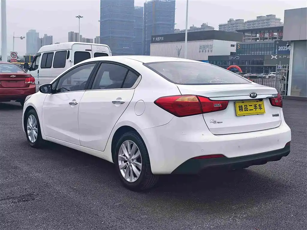 Kia K3 1.6 L Manual GLS