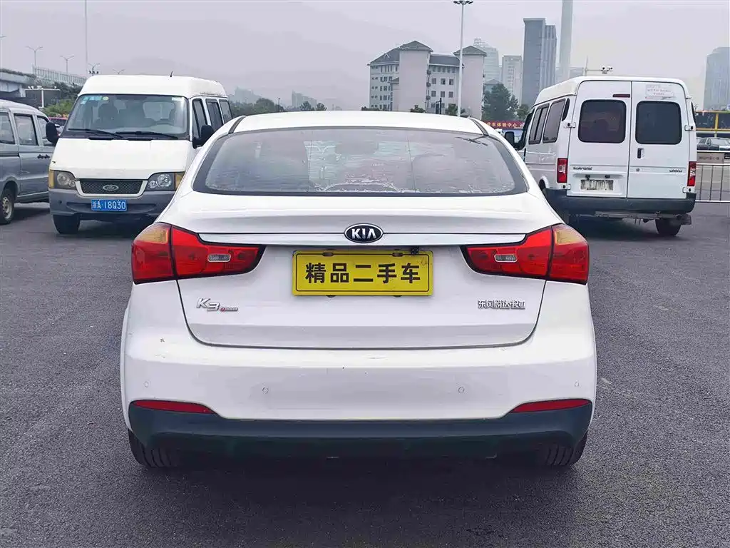 Kia K3 1.6 L Manual GLS